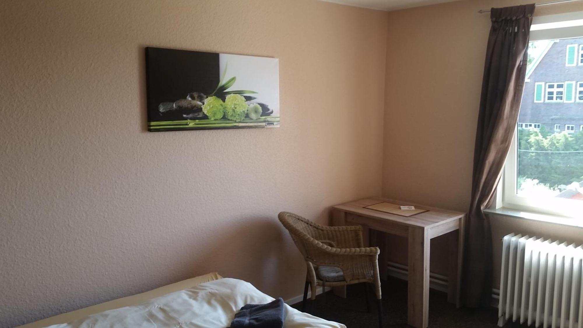Hotel Deutsches Haus Francop Hamburgo Quarto foto